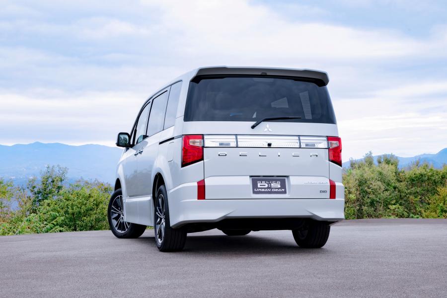  Mitsubishi Delica D:5 Urban Gear 2018 года  (фото 21 из 30)